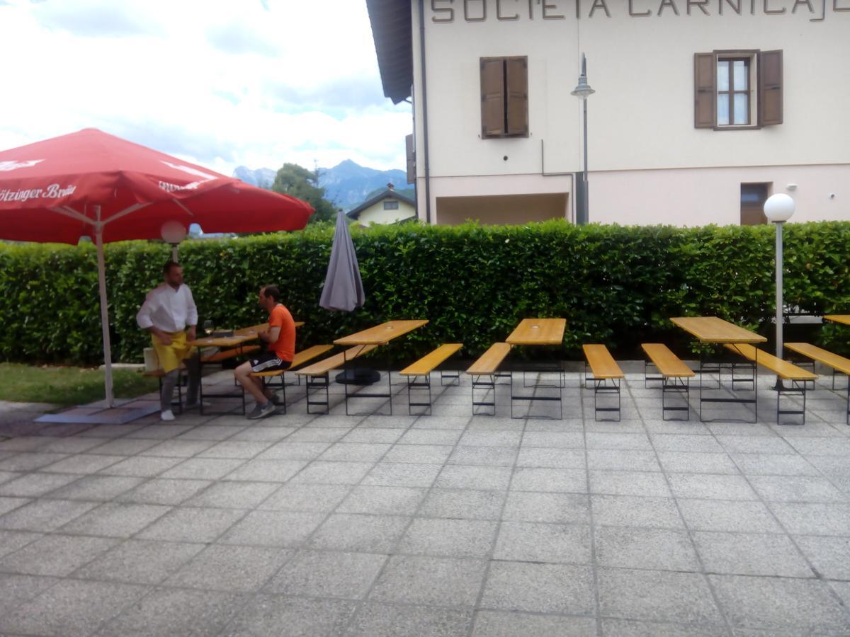 Albergo Alla Pineta Villa Santina Exteriör bild
